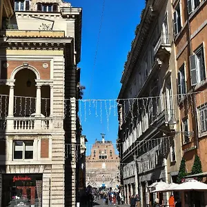 https://stylish-apartment-in-central-rome-centro-storico.it-romehotels.com