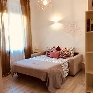 https://joy-house.italymilanhotels.net